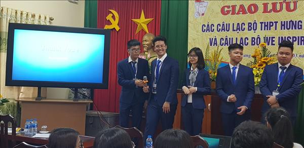 Weinspire tặng sách và giao lưu với các bạn học sinh Trường THPT Hưng Yên Tỉnh Hưng Yên