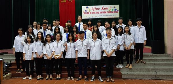 Weinspire tặng sách và giao lưu với các bạn học sinh Trường THPT Vùng Cao Việt Bắc